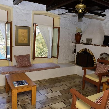 Вілла Arbeli House Mandraki  Екстер'єр фото