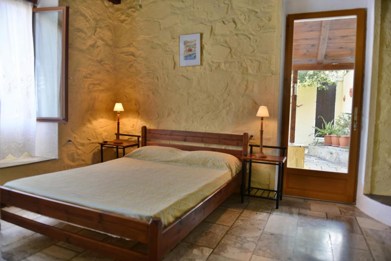 Вілла Arbeli House Mandraki  Екстер'єр фото